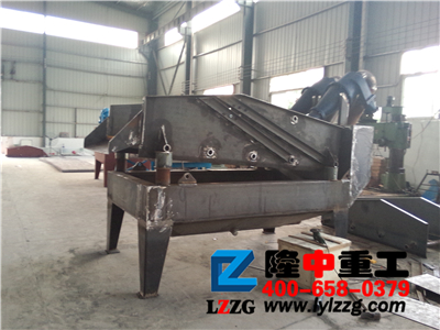 細(xì)沙回收設(shè)備車間生產(chǎn)中 細(xì)沙回收設(shè)備車間生產(chǎn)中.jpg